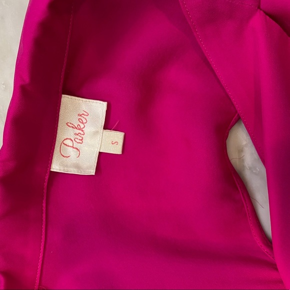 Sleeveless Blouse - Picture 3 of 3